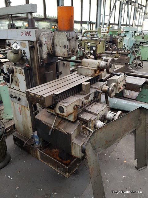 Frézka konzolová FU 25 (2941 vymenit-Frezka konzolova FU 25 (5). Frézka konzolová FU 25 (5).jpg)